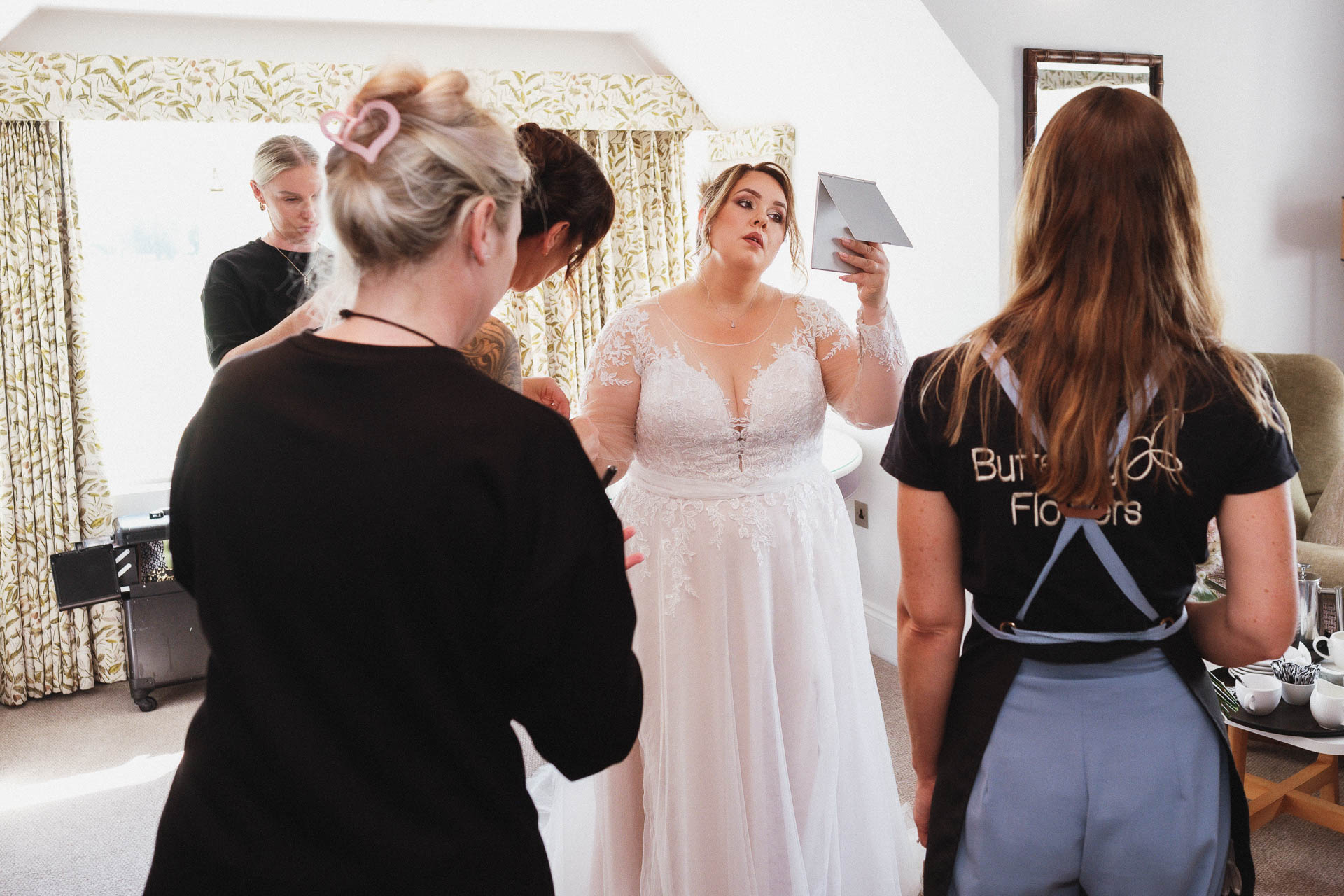 Couple kissing with a beautiful sunset at All Manor of Events Heffs Photography