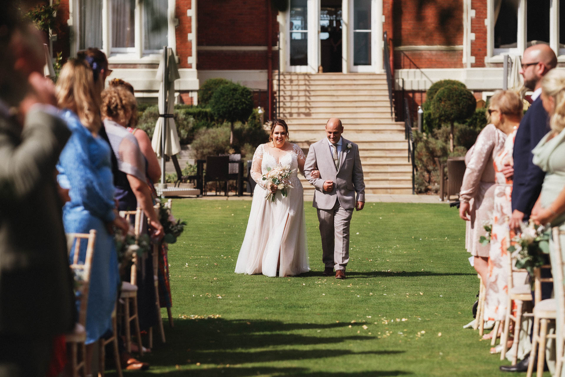 Couple kissing with a beautiful sunset at All Manor of Events Heffs Photography